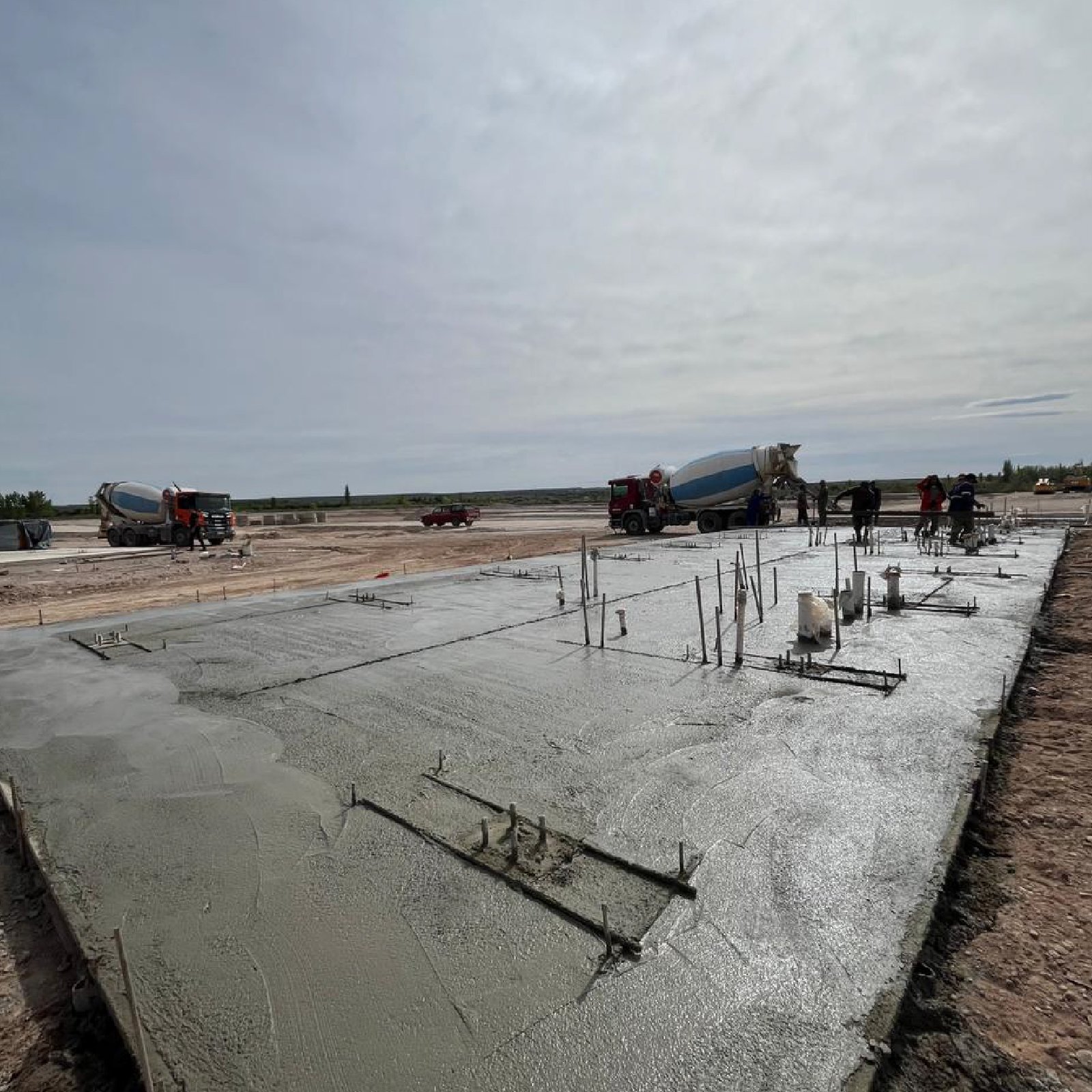 Mesa de trabajo 69news